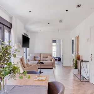 Limehome Calle Ancha Del Carmen - Digital Access Hiszpania